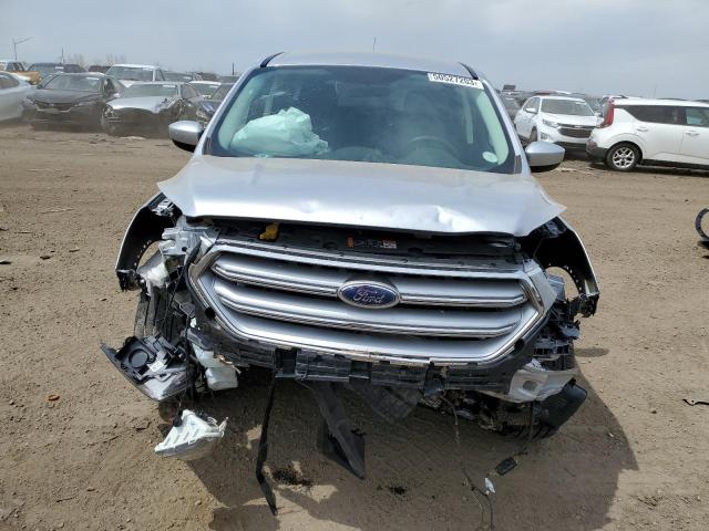 Photo 5 from auction – 2017 FORD ESCAPE SE with VIN 1FMCU9GD2HUD11329