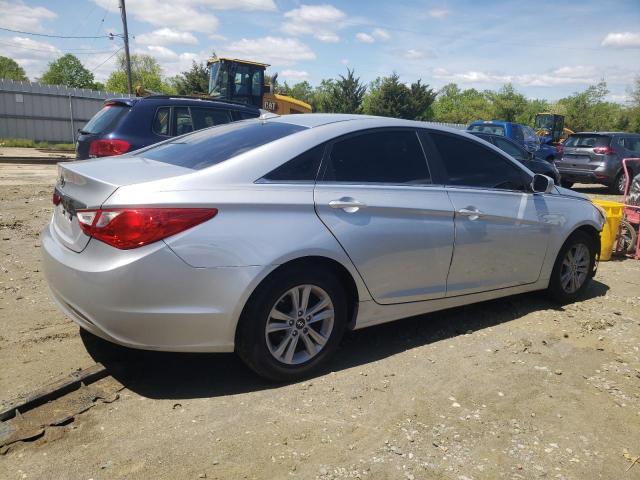 Photo 3 from auction – 2012 HYUNDAI SONATA GLS with VIN 5NPEB4AC8CH494096