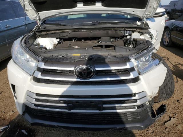 Photo 12 from auction – 2018 TOYOTA HIGHLANDER with VIN 5TDBZRFH2JS865101