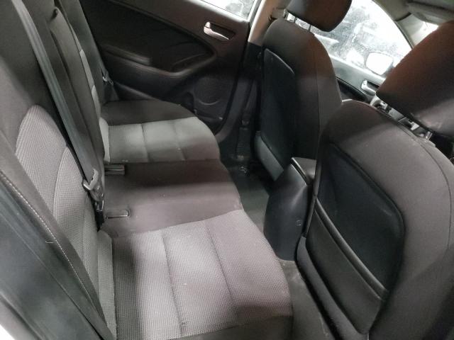 Photo 10 from auction – 2017 KIA FORTE LX with VIN KNAFK5A81H5675079