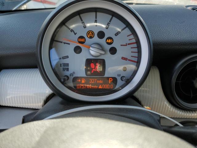 Photo 9 from auction – 2010 MINI COOPER with VIN WMWMF7C5XATZ70628