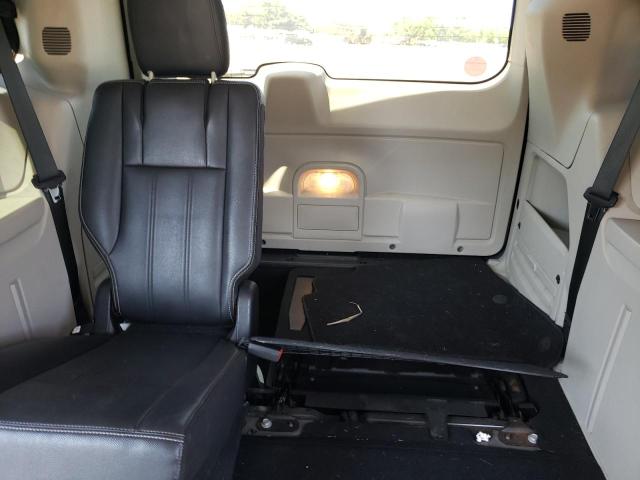 Photo 10 from auction – 2013 CHRYSLER TOWN & COU with VIN 2C4RC1BGXDR691676
