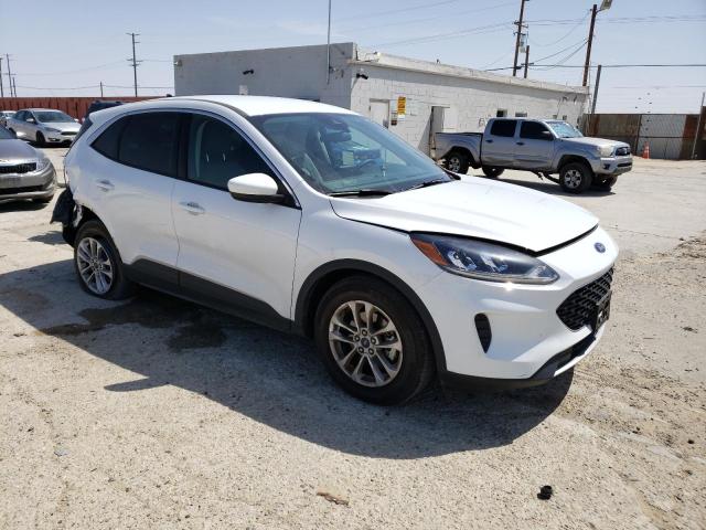 Photo 4 from auction – 2020 FORD ESCAPE SE with VIN 1FMCU0G65LUC76761