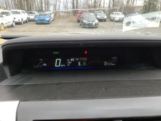 Photo 9 from auction – 2013 TOYOTA PRIUS V with VIN JTDZN3EU6D3207762