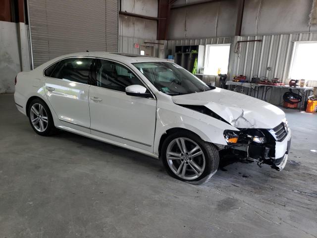 Photo 4 from auction – 2015 VOLKSWAGEN PASSAT SE with VIN 1VWBT7A3XFC024327