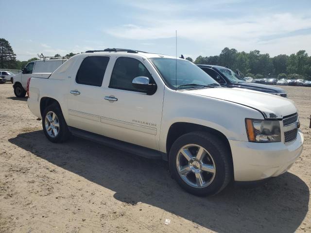 Photo 4 from auction – 2011 CHEVROLET AVALANCHE with VIN 3GNTKGE32BG329677