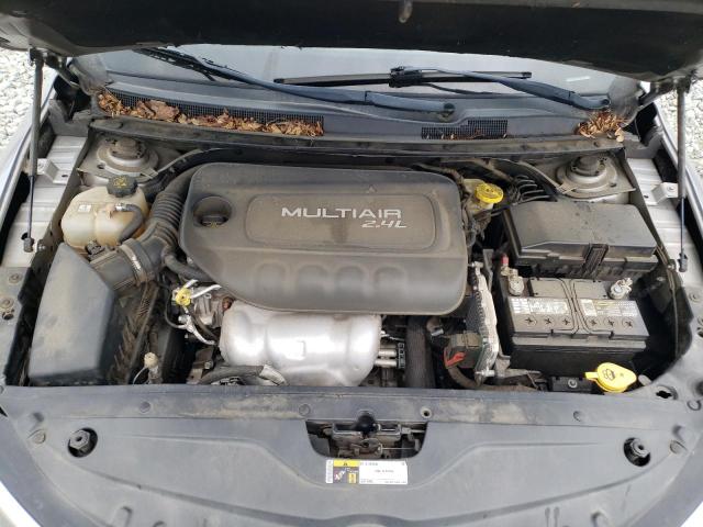 Photo 11 from auction – 2015 CHRYSLER 200 LIMITE with VIN 1C3CCCAB7FN593930