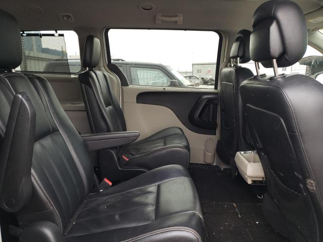 Photo 11 from auction – 2014 CHRYSLER TOWN & COU with VIN 2C4RC1BG4ER470835