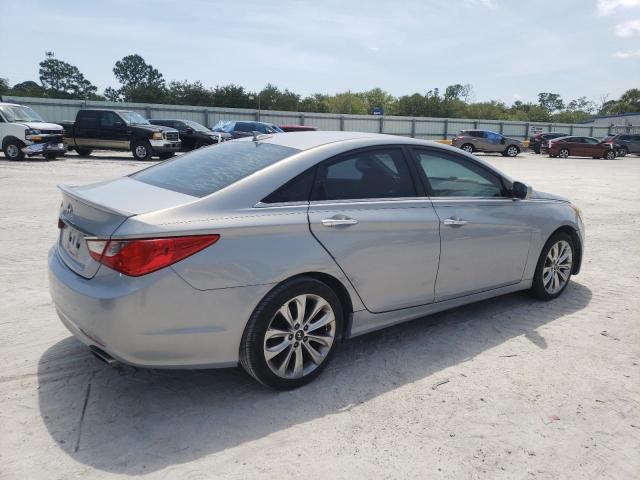 Photo 3 from auction – 2012 HYUNDAI SONATA SE with VIN 5NPEC4AC1CH449417