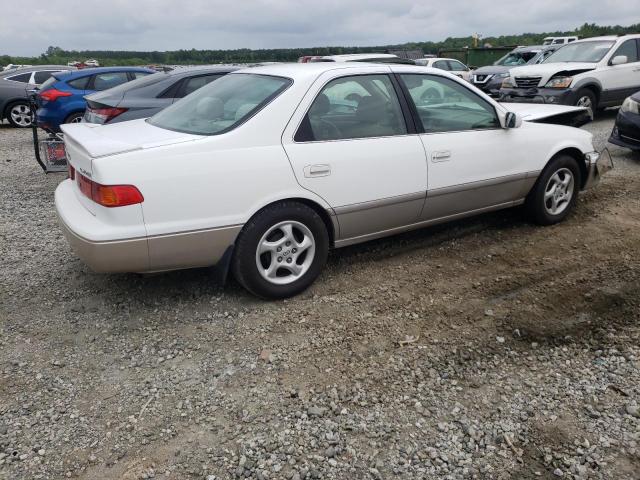 Photo 3 from auction – 2000 TOYOTA CAMRY CE with VIN 4T1BG22K3YU938802
