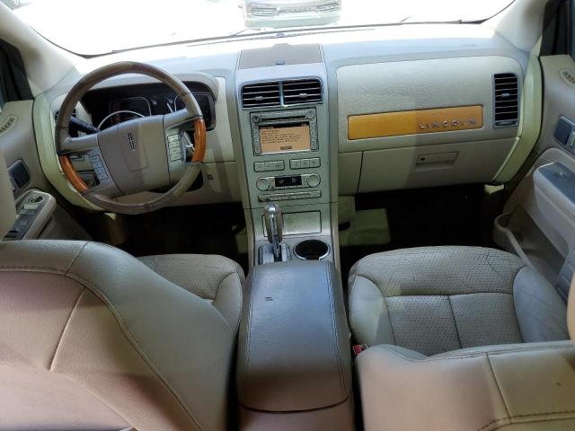 Photo 8 from auction – 2007 LINCOLN MKX with VIN 2LMDU88C97BJ36980