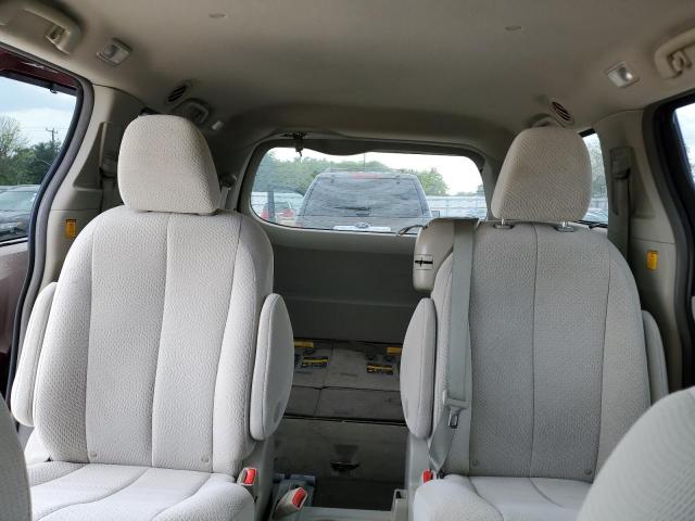 Photo 10 from auction – 2011 TOYOTA SIENNA XLE with VIN 5TDYK3DC4BS139647