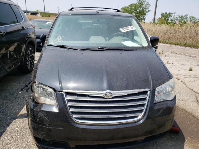 Photo 5 from auction – 2010 CHRYSLER TOWN & COU with VIN 2A4RR5D1XAR128115
