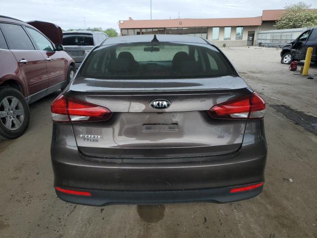 Photo 6 from auction – 2017 KIA FORTE LX with VIN 3KPFL4A72HE150988