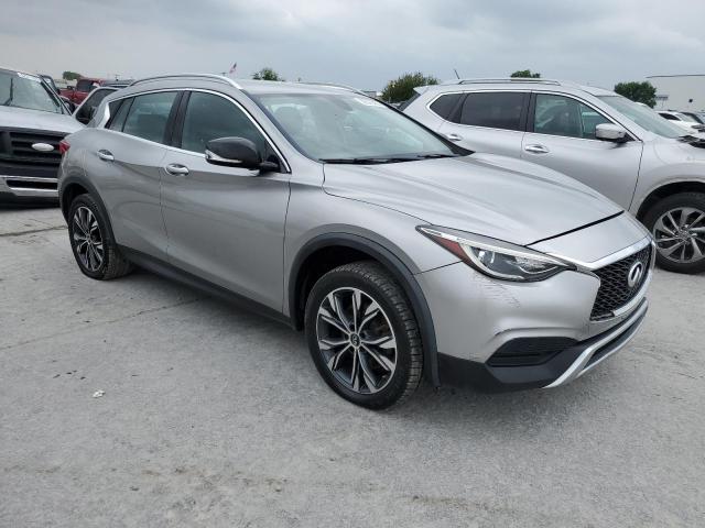 Photo 4 from auction – 2017 INFINITI QX30 BASE with VIN SJKCH5CR4HA033132