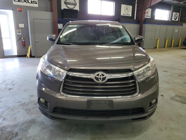 Photo 5 from auction – 2016 TOYOTA HIGHLANDER with VIN 5TDBKRFH3GS252210