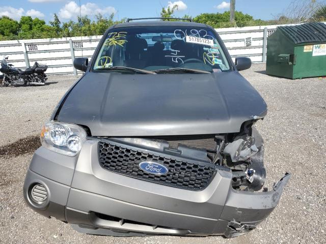 Photo 5 from auction – 2005 FORD ESCAPE XLS with VIN 1FMYU02Z15KA80693