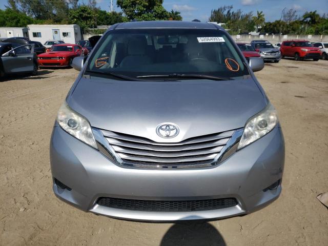Photo 5 from auction – 2015 TOYOTA SIENNA LE with VIN 5TDKK3DC3FS560481