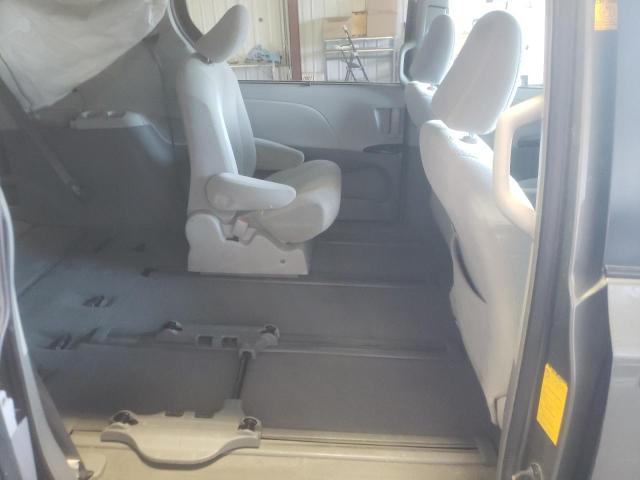 Photo 11 from auction – 2011 TOYOTA SIENNA LE with VIN 5TDJK3DCXBS005808