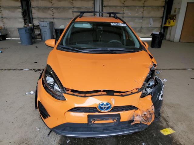 Photo 5 from auction – 2018 TOYOTA PRIUS C with VIN JTDKDTB35J1619033