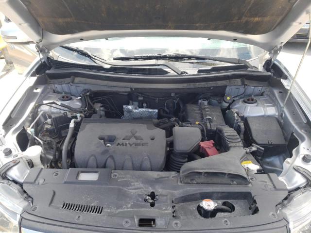 Photo 12 from auction – 2014 MITSUBISHI OUTLANDER with VIN JA4AD3A34EZ013012