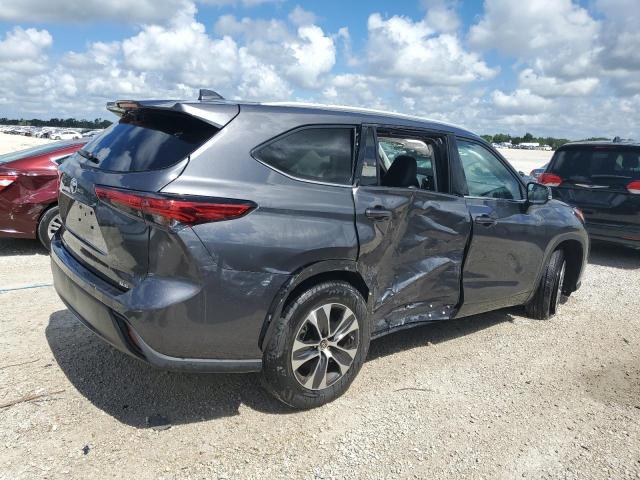 Photo 3 from auction – 2022 TOYOTA HIGHLANDER with VIN 5TDGZRAH5NS129014