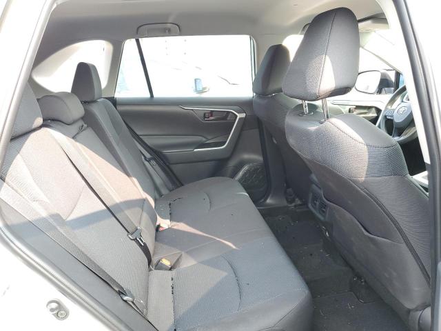 Photo 11 from auction – 2022 TOYOTA RAV4 LE with VIN 2T3F1RFV4NW296657