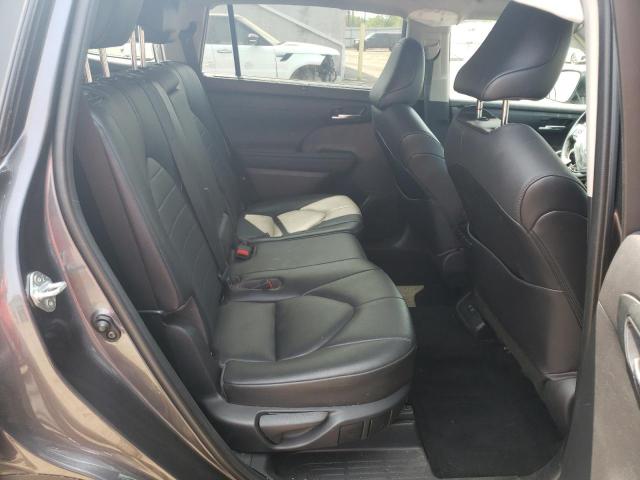 Photo 11 from auction – 2021 TOYOTA HIGHLANDER with VIN 5TDGZRBH7MS109389