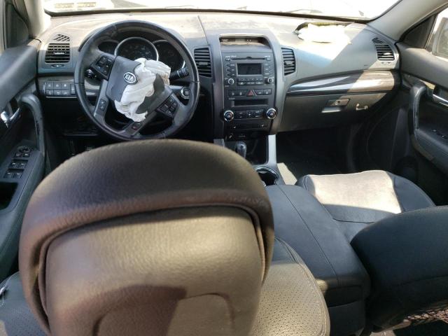Photo 8 from auction – 2011 KIA SORENTO EX with VIN 5XYKUDA24BG055892