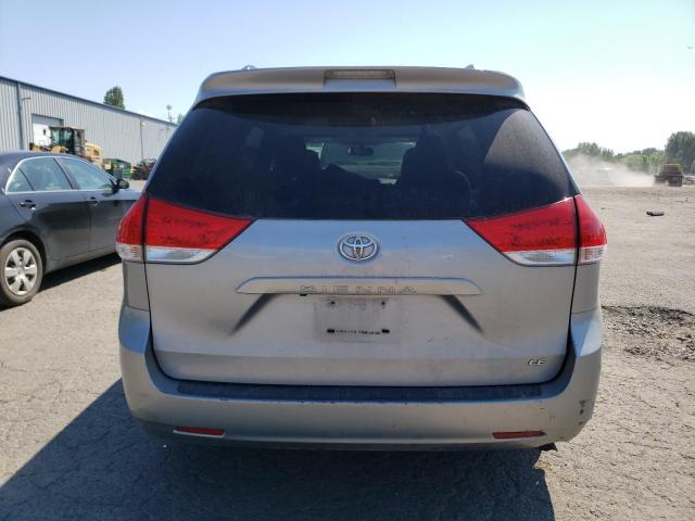 Foto 6 de la subasta – 2012 TOYOTA SIENNA LE con VIN 5TDKK3DC3CS196137