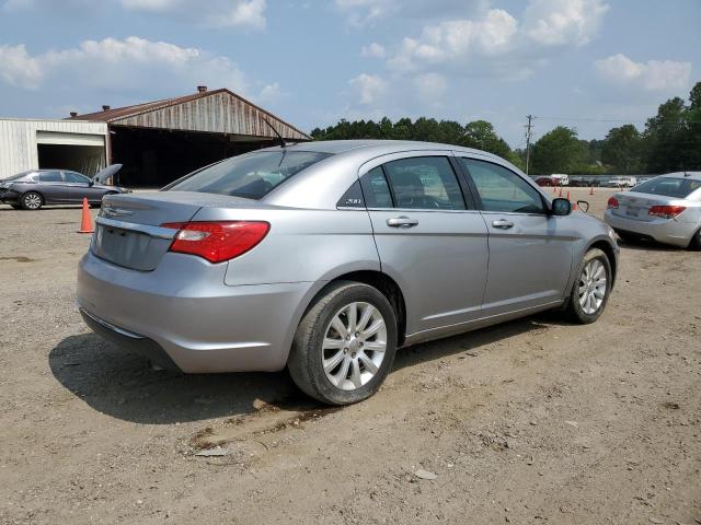 Photo 3 from auction – 2013 CHRYSLER 200 TOURIN with VIN 1C3CCBBB0DN615059