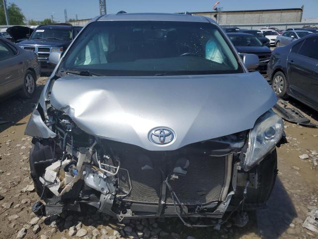 Photo 5 from auction – 2015 TOYOTA SIENNA XLE with VIN 5TDYK3DC9FS611069