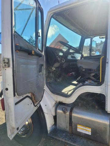 Photo 9 from auction – 2001 FREIGHTLINER MEDIUM CON with VIN 1FVABXAK41HH39406