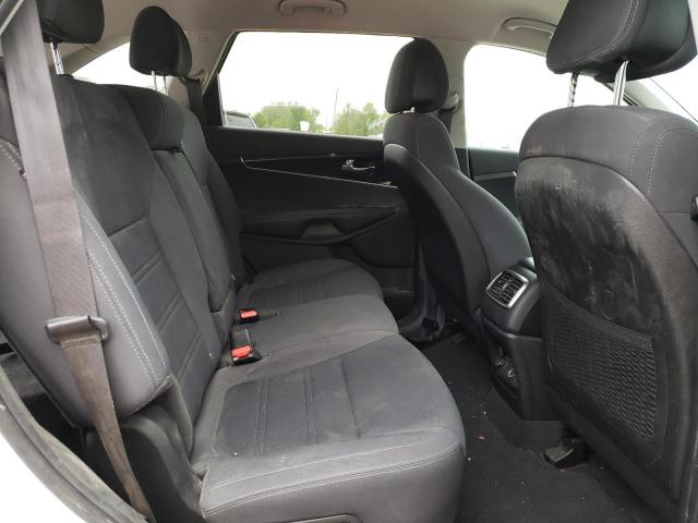 Photo 11 from auction – 2017 KIA SORENTO LX with VIN 5XYPGDA53HG190832