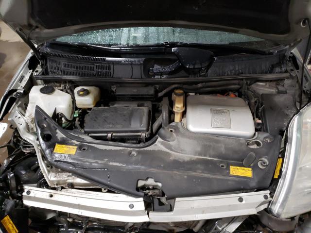 Photo 11 from auction – 2004 TOYOTA PRIUS with VIN JTDKB20U940020187