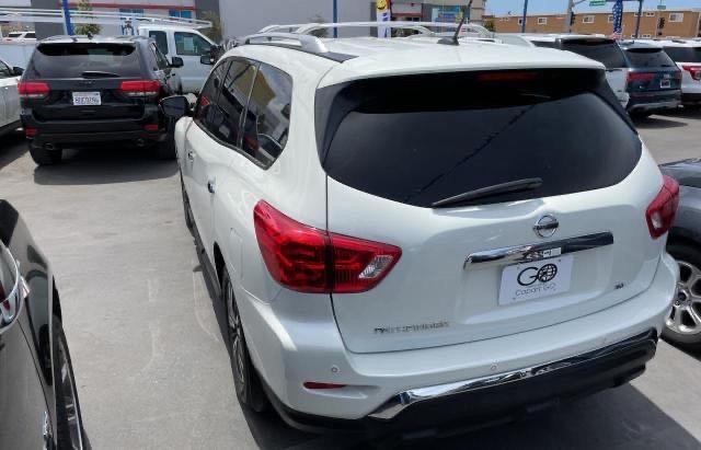 Photo 3 from auction – 2017 NISSAN PATHFINDER with VIN 5N1DR2MN8HC610937