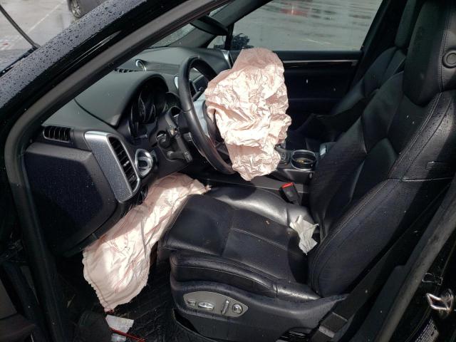 Фото 7 с аукциона – 2017 PORSCHE CAYENNE SE с VIN WP1AE2A29HLA71496