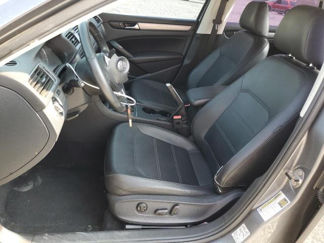 Photo 7 from auction – 2014 VOLKSWAGEN PASSAT S with VIN 1VWAT7A34EC075817