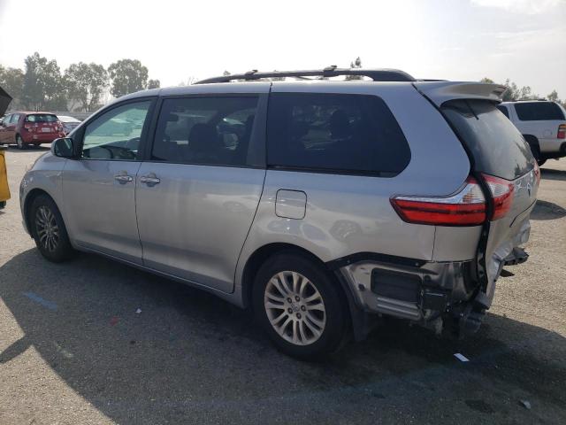 Photo 2 from auction – 2017 TOYOTA SIENNA XLE with VIN 5TDYZ3DC1HS896218