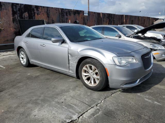 Photo 4 from auction – 2016 CHRYSLER 300 LIMITE with VIN 2C3CCAAG1GH175812