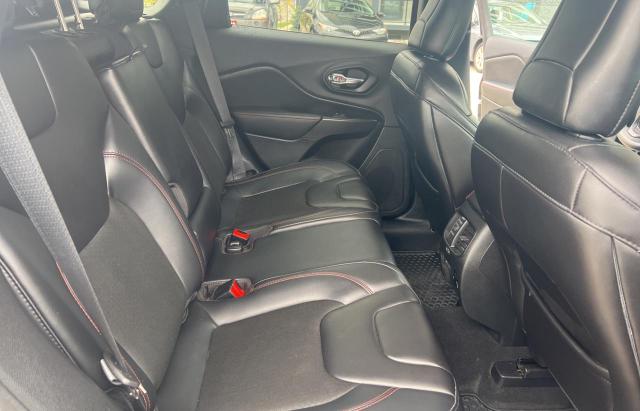 Photo 6 from auction – 2019 JEEP CHEROKEE T with VIN 1C4PJMBX3KD475604