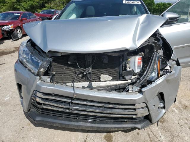 Photo 12 from auction – 2018 TOYOTA HIGHLANDER with VIN 5TDDZRFH9JS499792