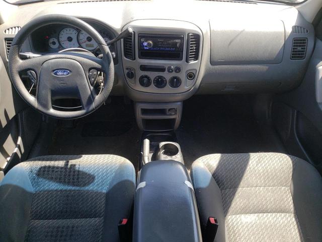 Photo 8 from auction – 2003 FORD ESCAPE XLT with VIN 1FMCU931X3KA72595