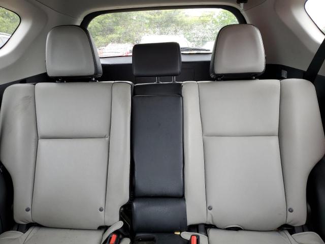Photo 10 from auction – 2017 TOYOTA RAV4 LIMIT with VIN 2T3DFREV1HW659530