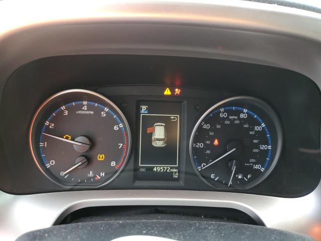 Photo 9 from auction – 2018 TOYOTA RAV4 LE with VIN JTMZFREV8JJ211568