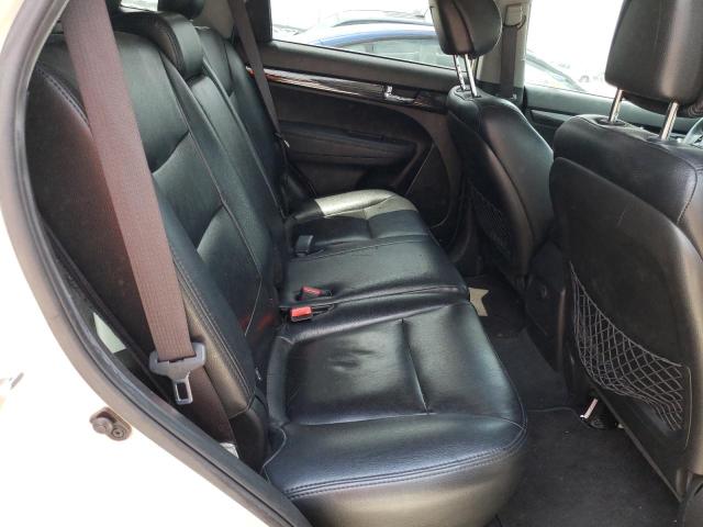 Photo 11 from auction – 2011 KIA SORENTO with VIN 5XYKT3A15BG172188
