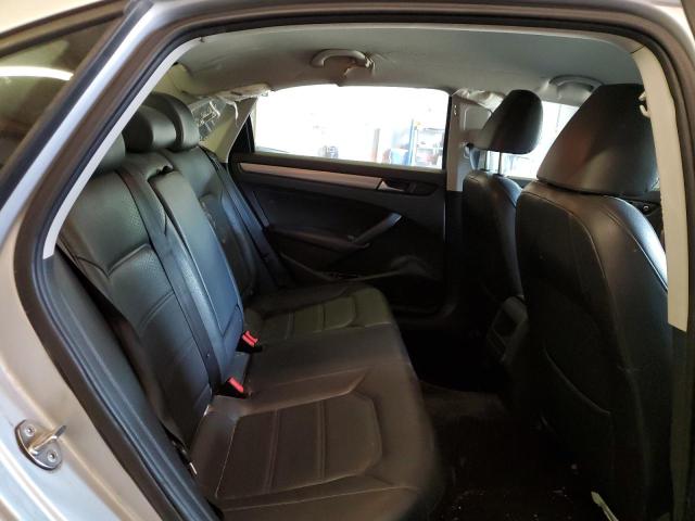 Photo 10 from auction – 2015 VOLKSWAGEN PASSAT S with VIN 1VWAT7A35FC048479