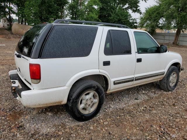 Photo 3 from auction – 2000 CHEVROLET BLAZER with VIN 1GNDT13W2Y2338005