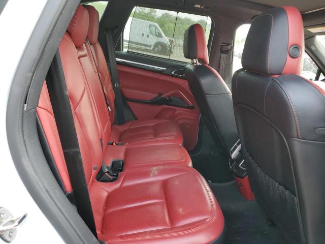 Photo 10 from auction – 2016 PORSCHE CAYENNE S with VIN WP1AB2A25GLA97066