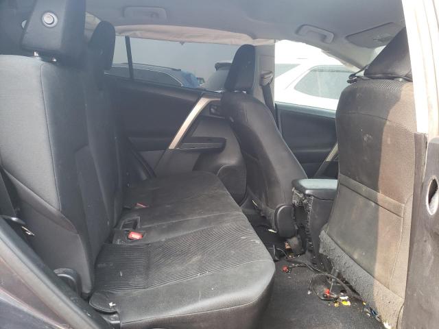 Photo 10 from auction – 2015 TOYOTA RAV4 LE with VIN 2T3BFREVXFW261561